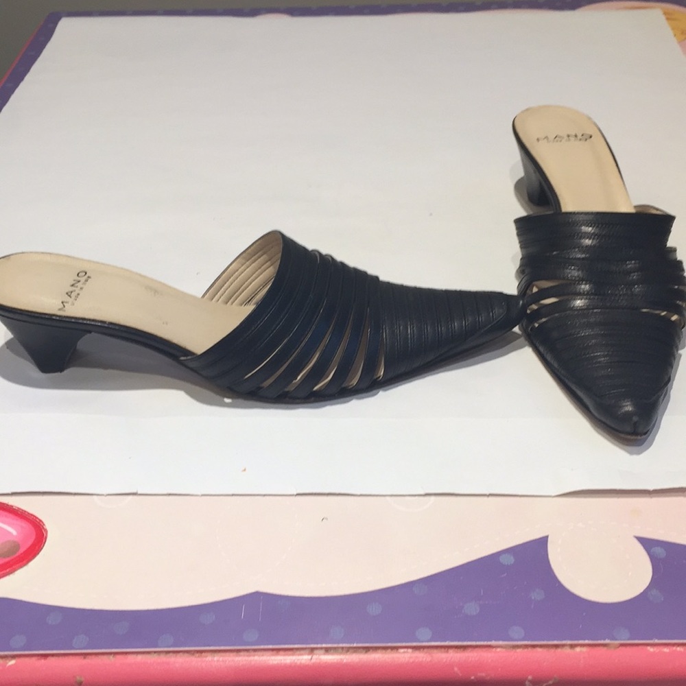 Black leather Italian slide